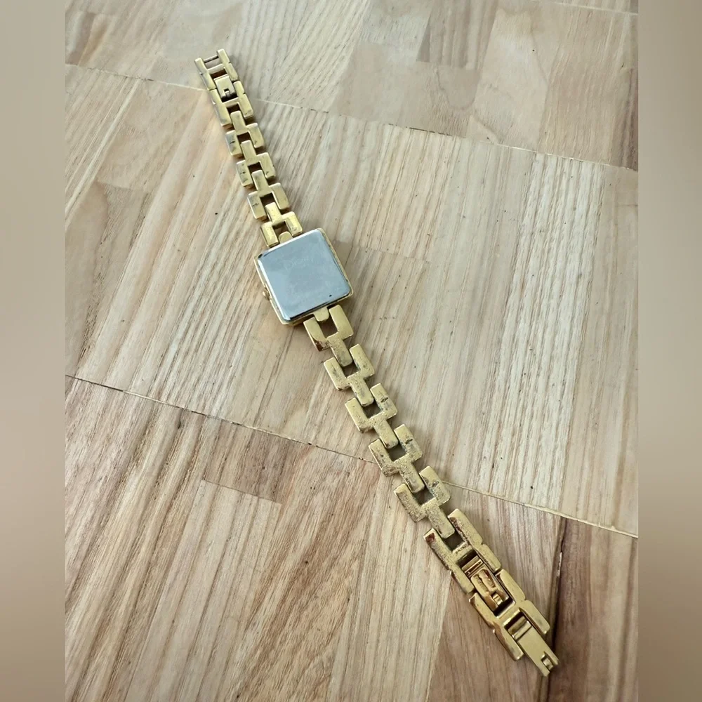Vintage SII Seiko Disney ladies square gold tone Mickey Mouse watch NEW BATTERY